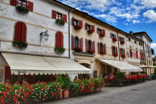 Artigianato Vivo 2021 Mostra artistica nel Borgo di Cison di Valmarino, Treviso