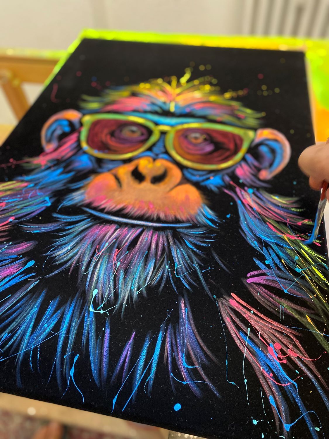 Scimmia con occhiali
