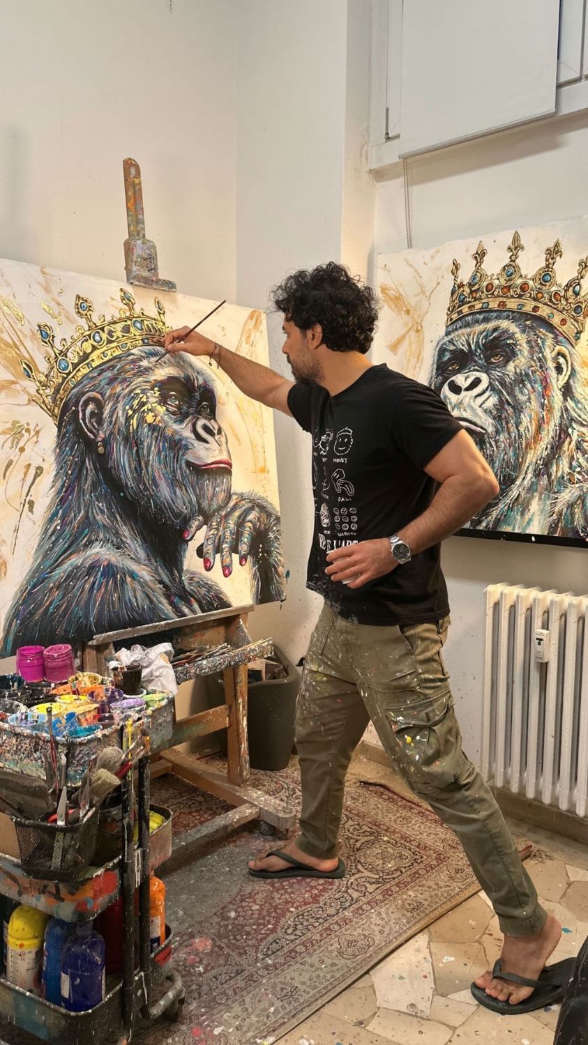 Queen Gorilla Gold